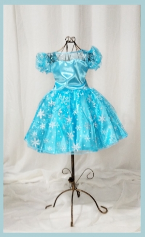 xx_vestido-fantasia-luxo-princesas-azul-brilho-d5ccf19bd467068a5a2dcc30bd411e0c.jpg