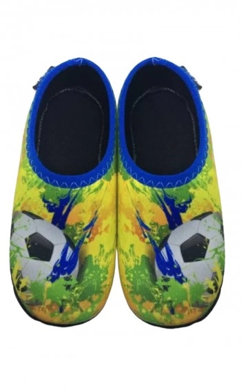 xx_sapatilha-infantil-neoprene-antiderrapante-futebol-copa-1-e2.webp